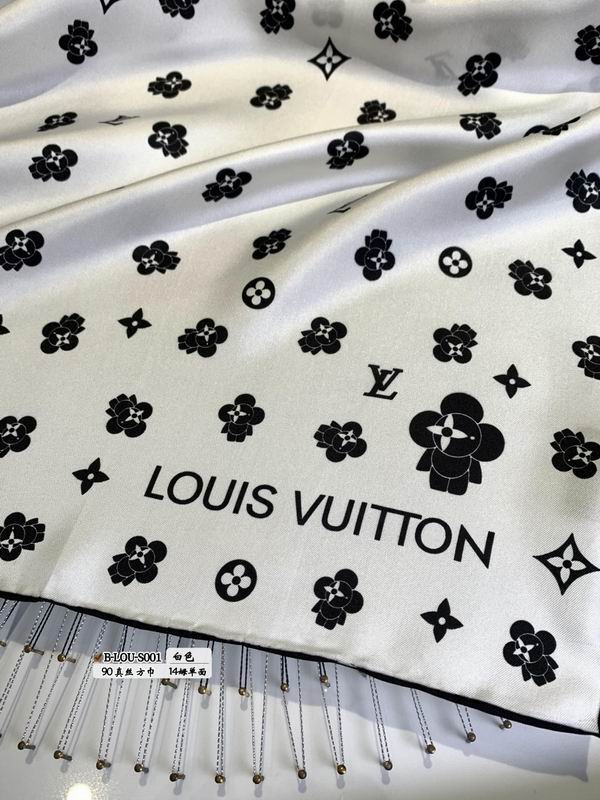 LV silk scarf 90X90cm E20 (23)